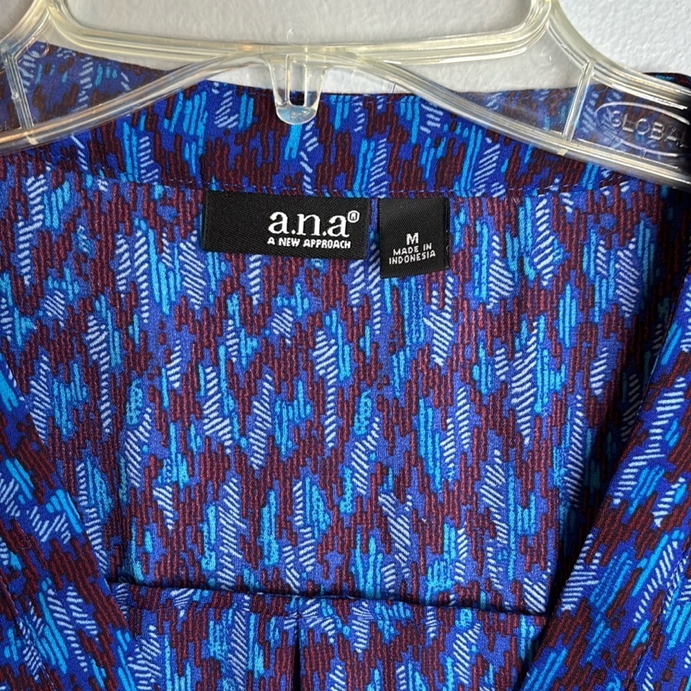 A.N.A BLOUSE - Picture 2 of 5